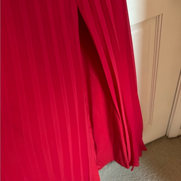 Aidan Mattox Red halter pleated gown 10 - Picture 4 of 7